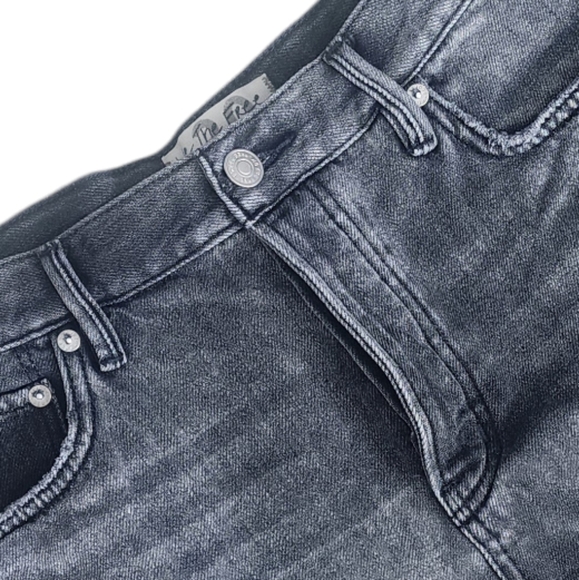 We The Free Womens Shorts Size 30 Black Wash Distressed Cut Off Button Fly. - Picture 3 of 9